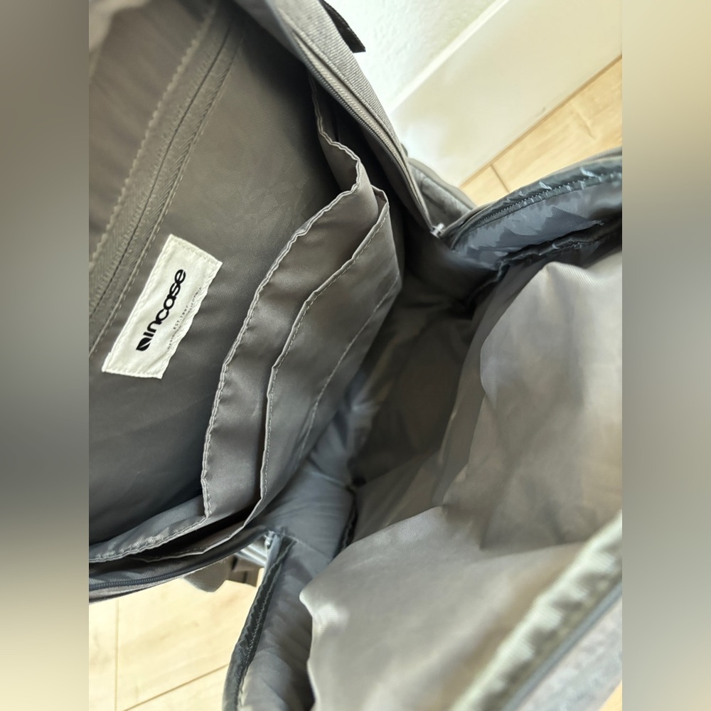 Incase Icon Slim Backpack Grey - Picture 12 of 16